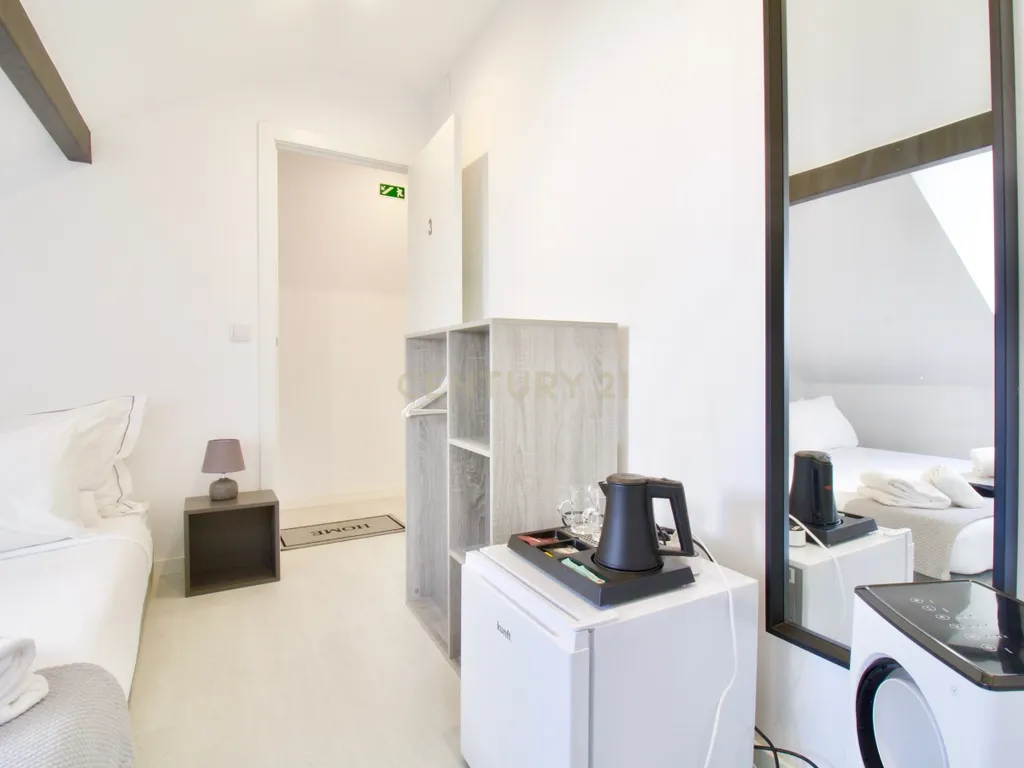 Apartamento Duplex em Alojamento Local - Almada - Image 10