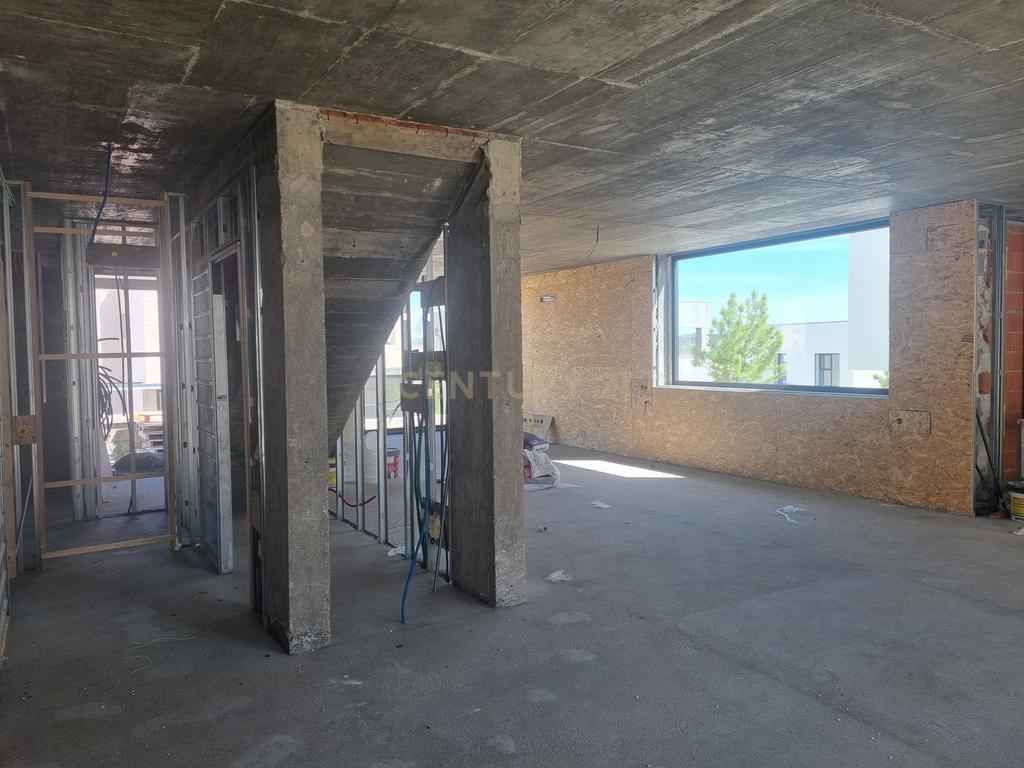 Moradia T5 com piscina em Ponte do Rol, Torres Vedras - Image 6