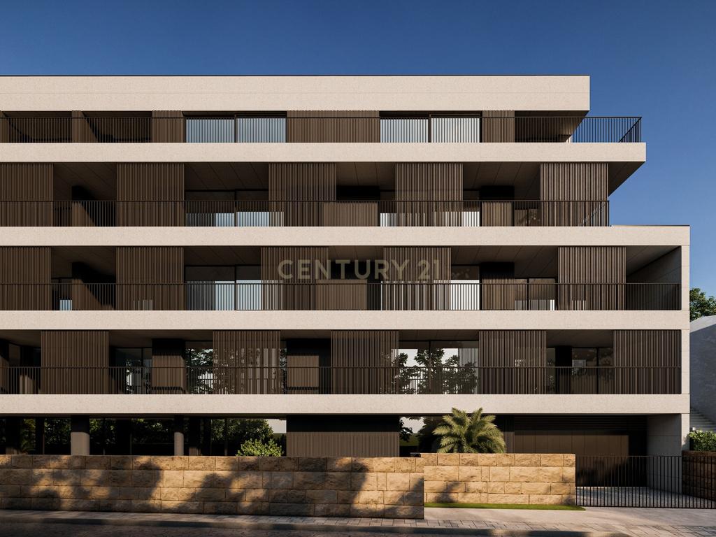 Venda de Terreno em Caldas das Taipas com Projeto Aprovado em Guimarães - Oportunidade Única para Investidores - Image 3