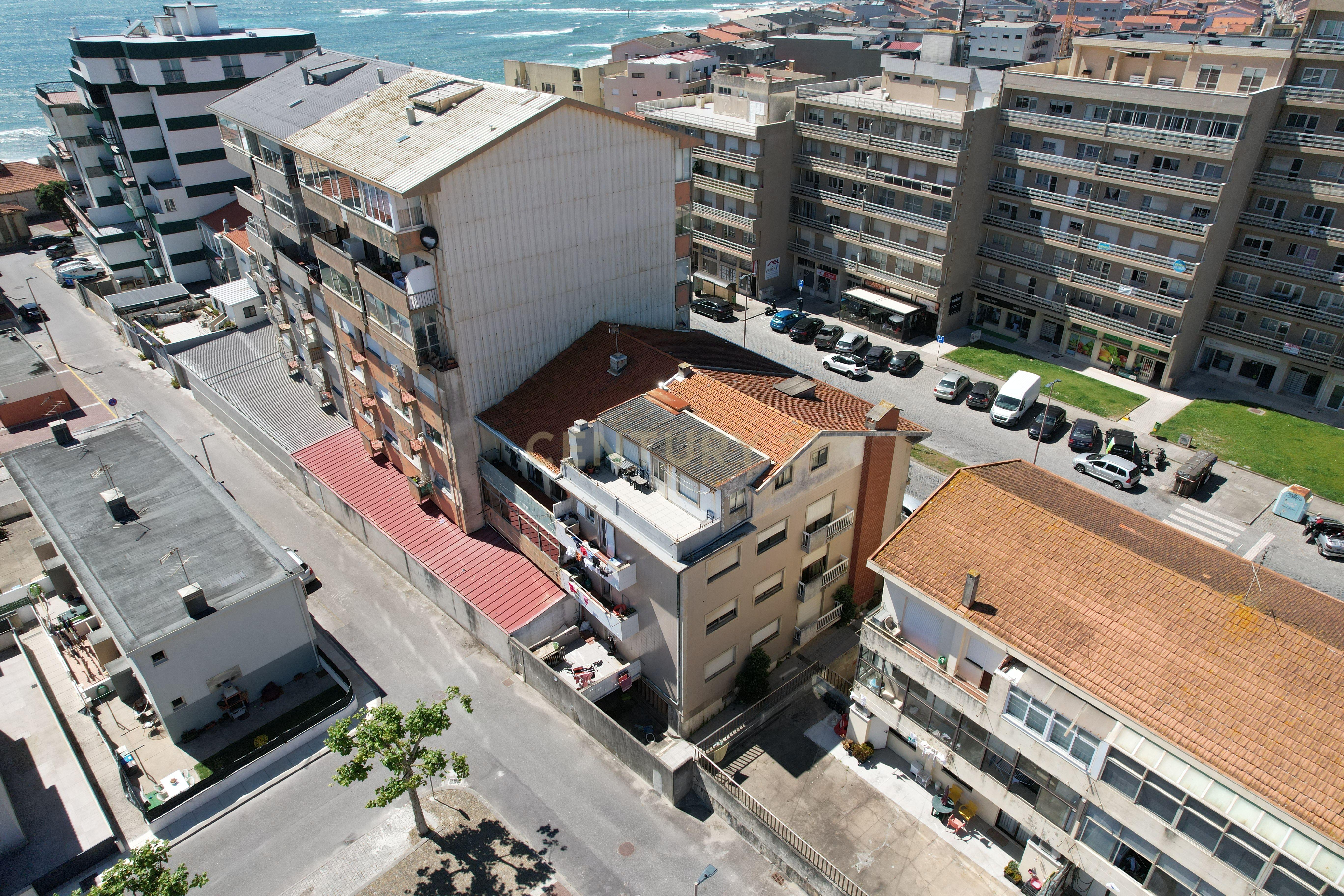 Oportunidade Única em Vila do Conde – Prédio à Venda a 150m da Praia - Image 14