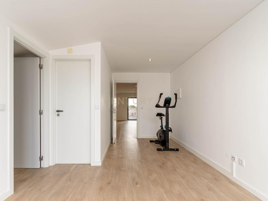 Duplex no Parque Luso em Corroios - Image 48