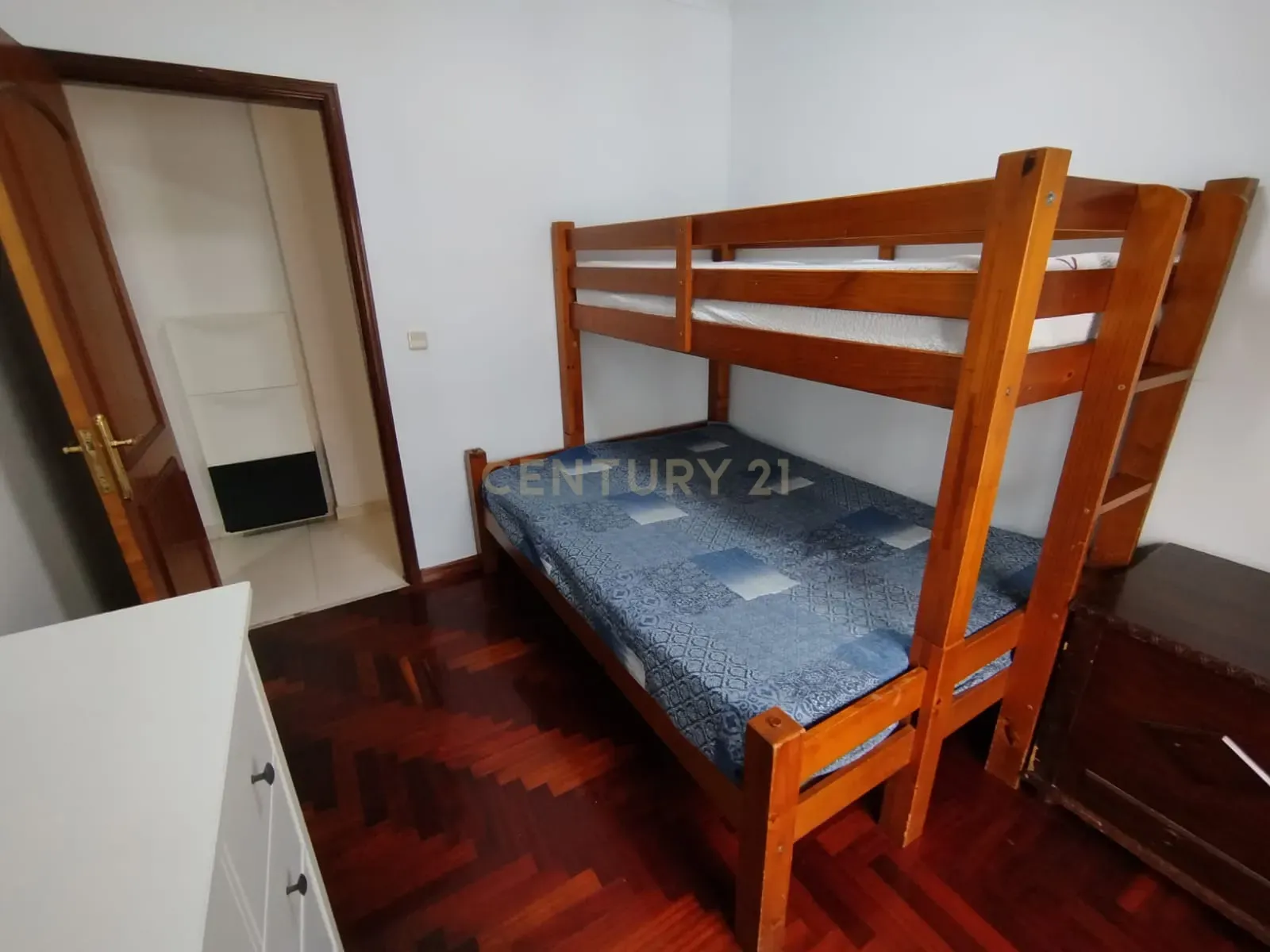 Apartamento T3 em Sintra: Conforto e Localização Privilegiada - Image 18