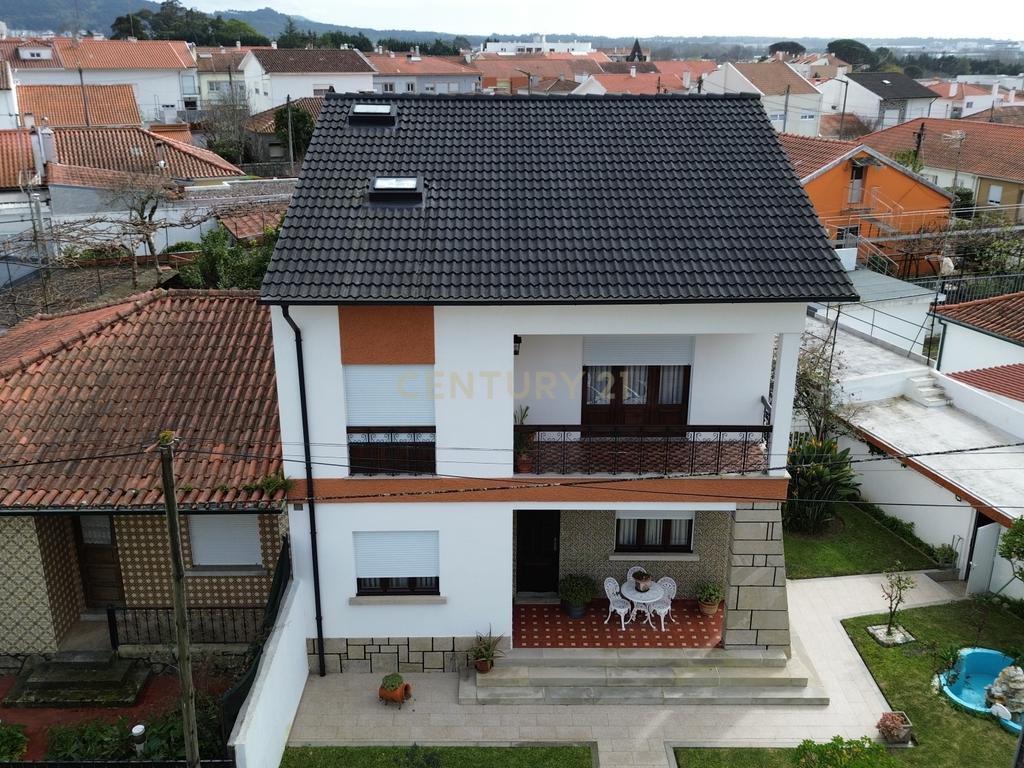 Fantástica moradia com 4 quartos, Meadela, Viana do Castelo - Image 2