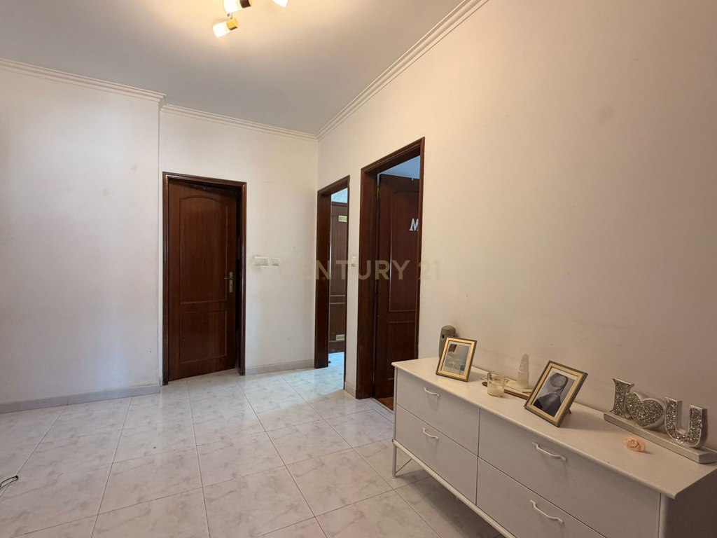 Apartamento T2 em Vialonga com Vista para o Rio - Image 14