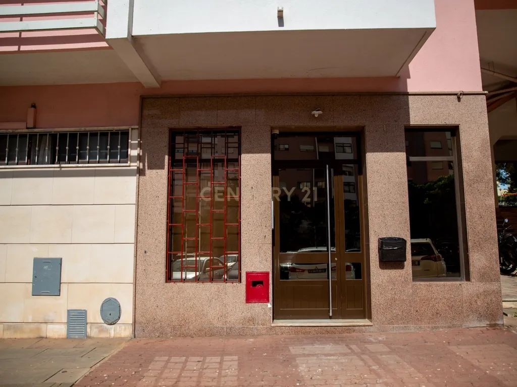 Vende-se T2 S.Marcos c/ arrecadação e vista panorâmica - Image 21