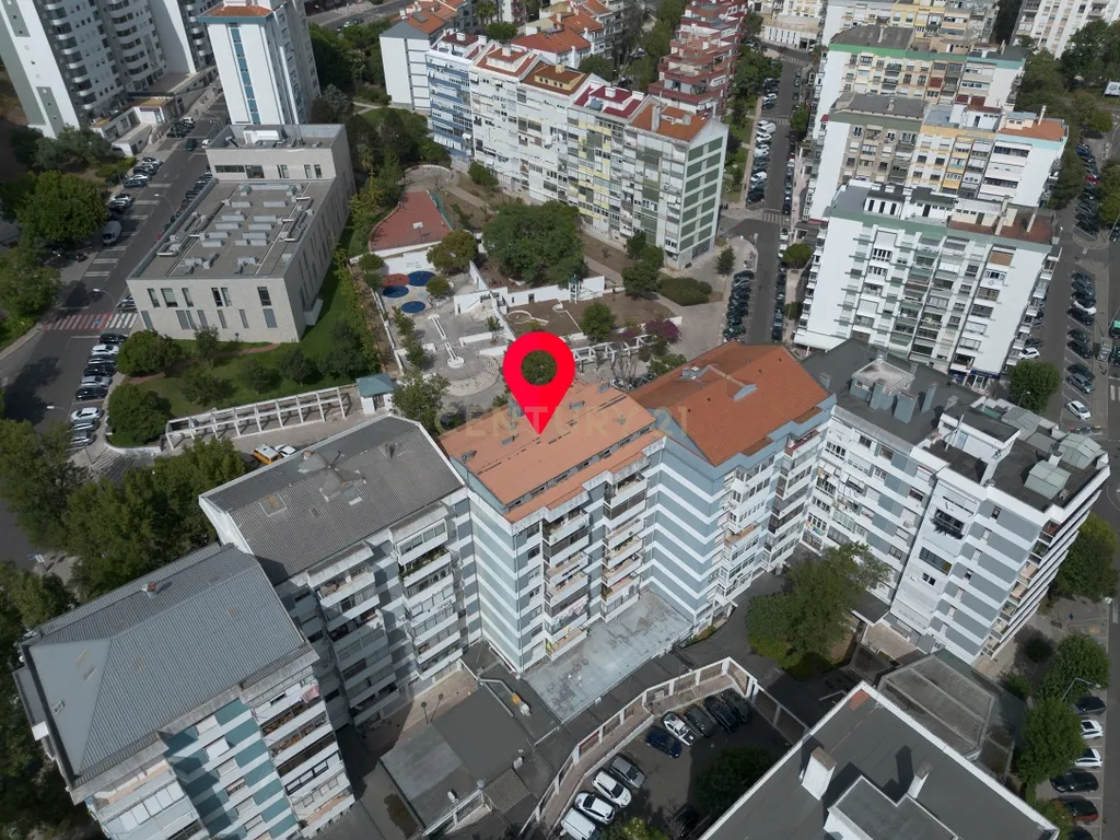 Apartamento T3 em Carnaxide, Lisboa - Image 58