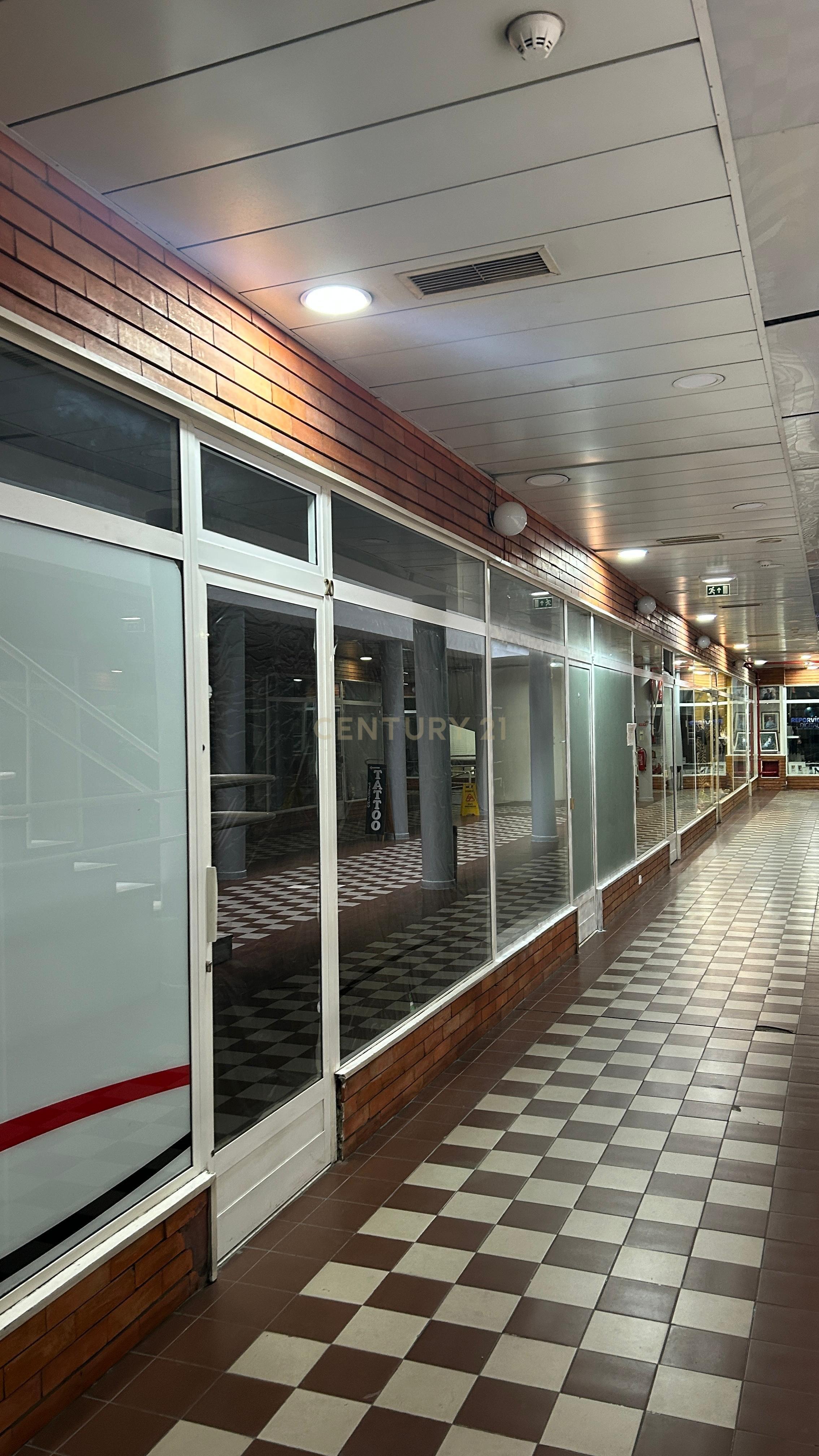 Fotografia 7 de Loja Comercial I Guimarães