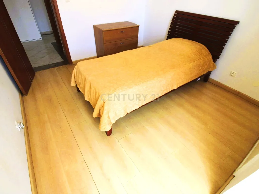 Apartamento T3 com Vista Serra em Alcabideche – Cascais - Image 11