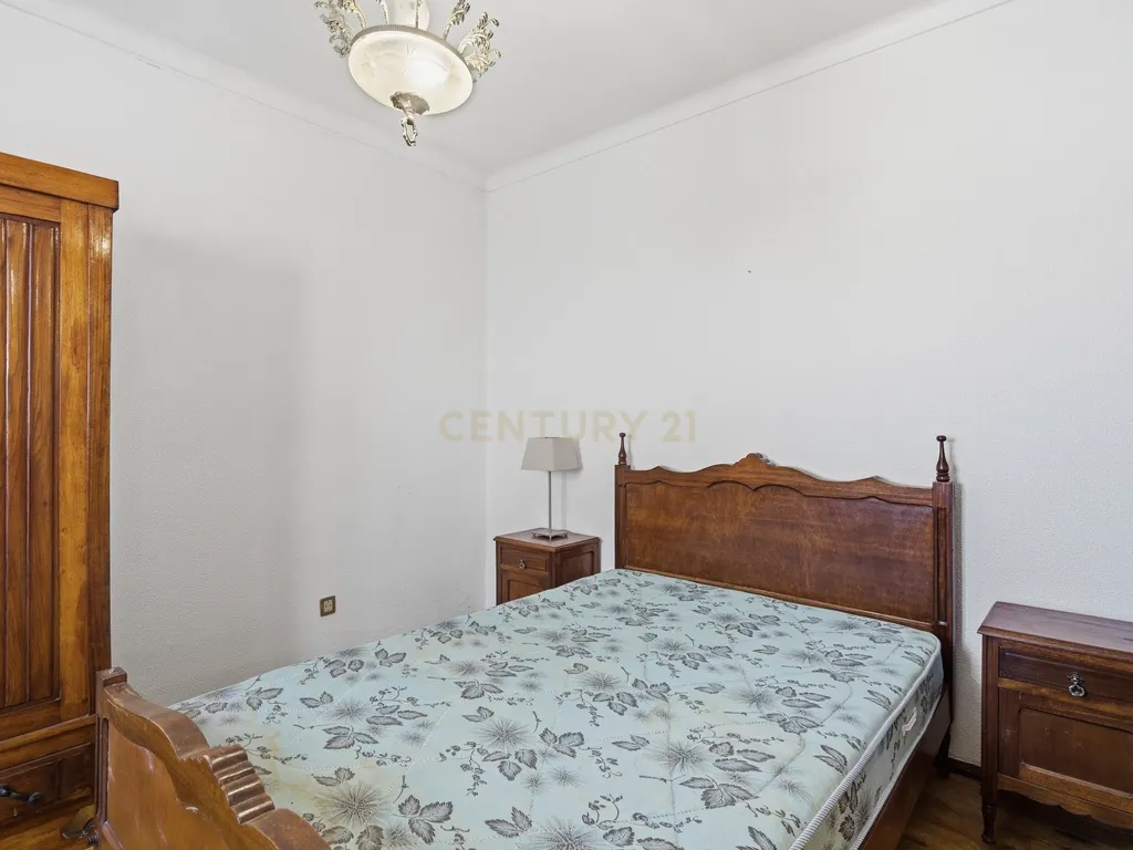 Quinta em Bonabal com Moradia T3 + Armazém + Terreno com mais de 3 400m2 - Image 9