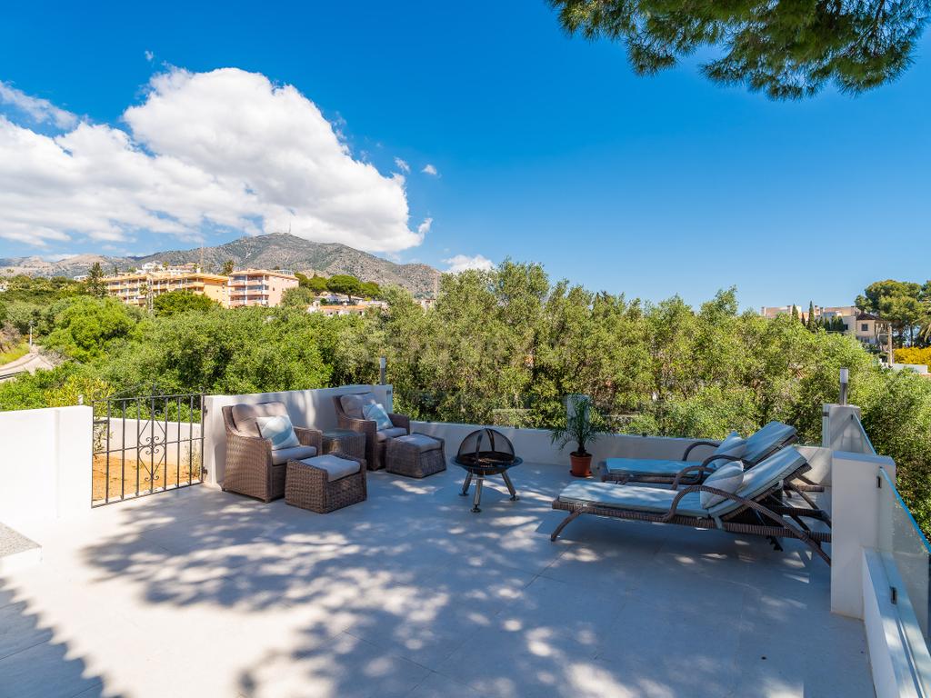 Moradia renovada com vista para o mar e perto da praia – Torreblanca, Fuengirola - Image 72