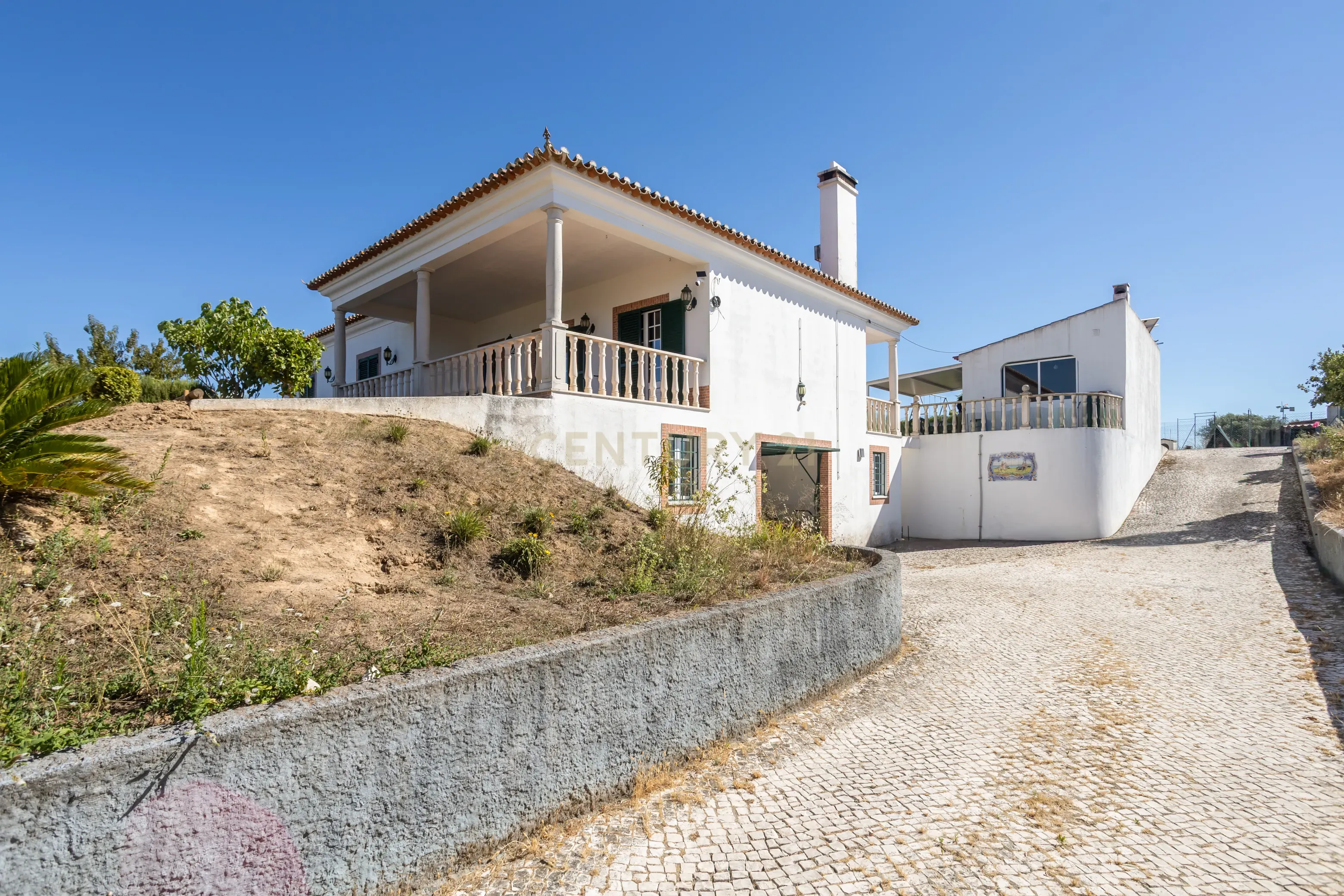 Fotografia 8 de Moradia Térrea T3 com Piscina, Garagem e Amplo Terreno em Aveiras de Cima - Azambuja -Lisboa - 0651-06246