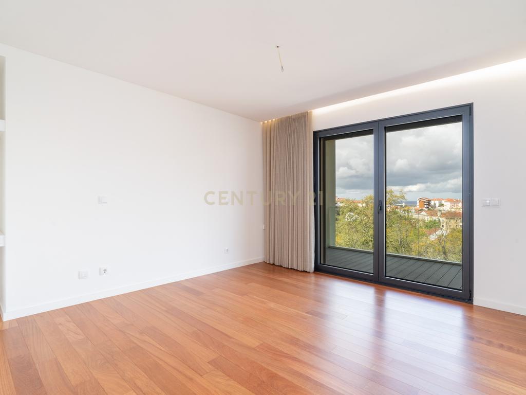 Requintada Penthouse T6 em Celas - Coimbra - Image 17