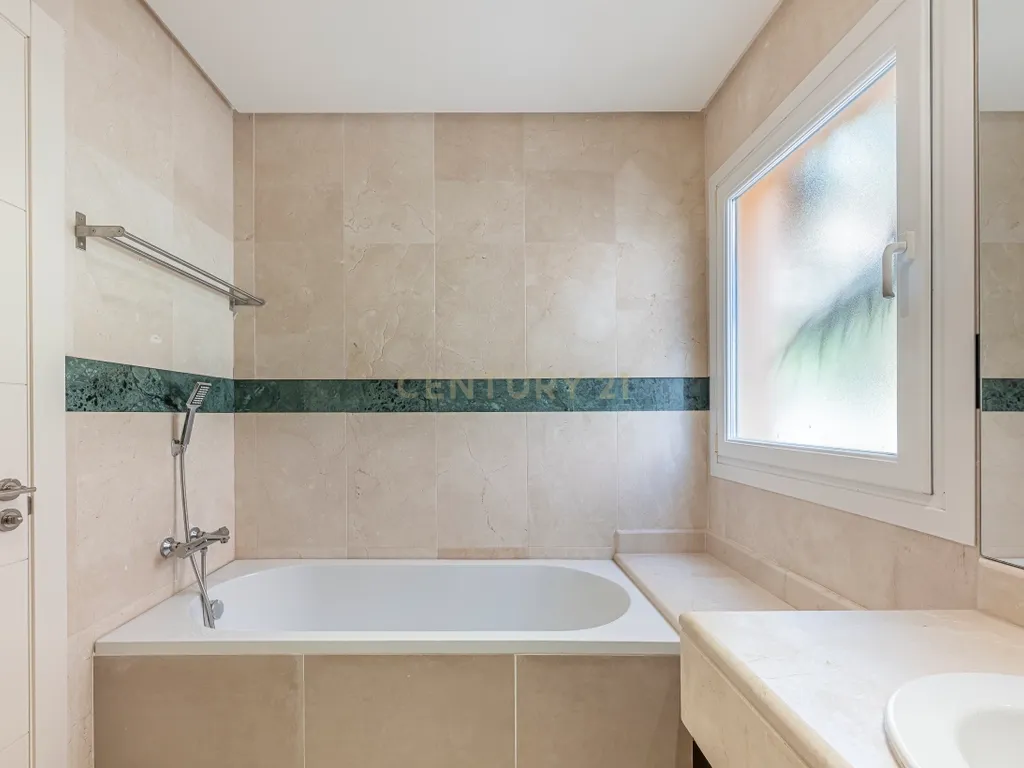 Magnífica habitação de luxo em VISTA REAL, Nueva Andalucía, Marbella! - Image 25
