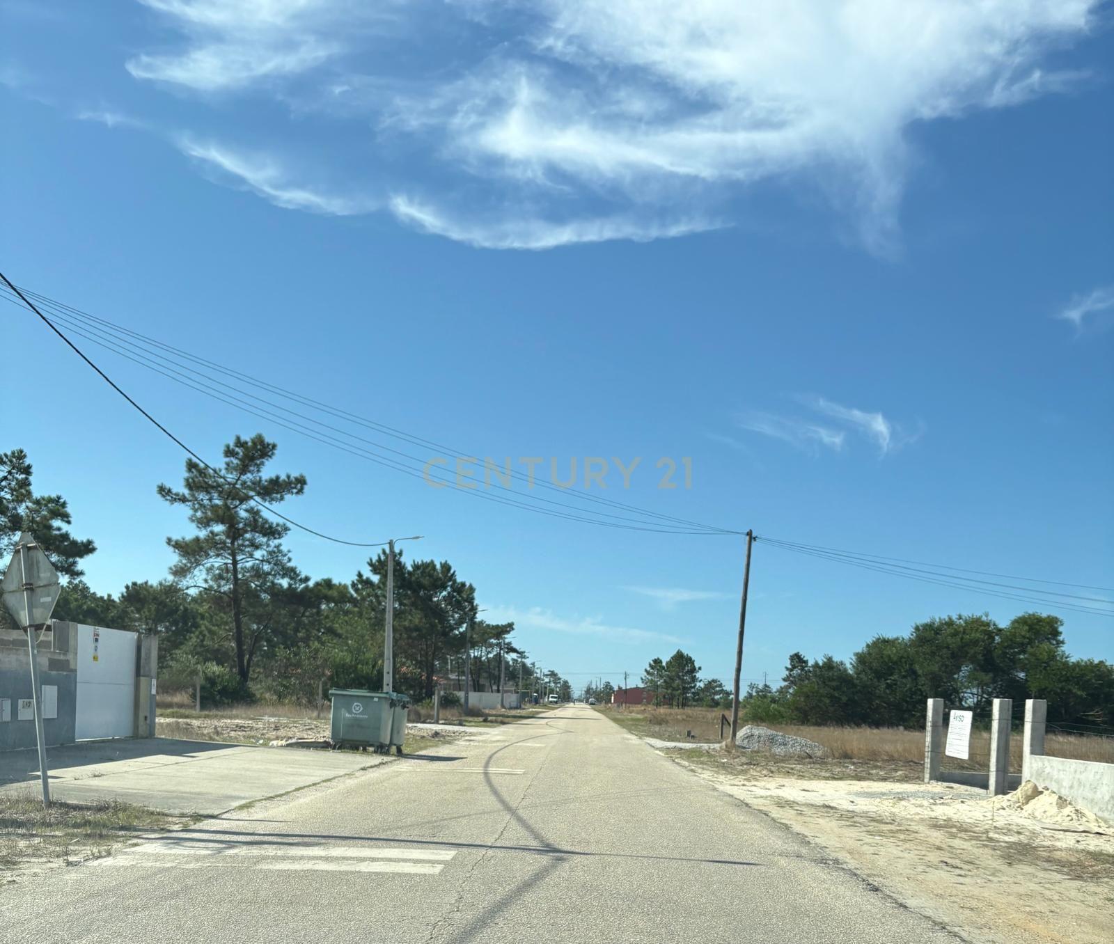 Fotografia 2 de Excelente terreno para construção da sua moradia de sonho!