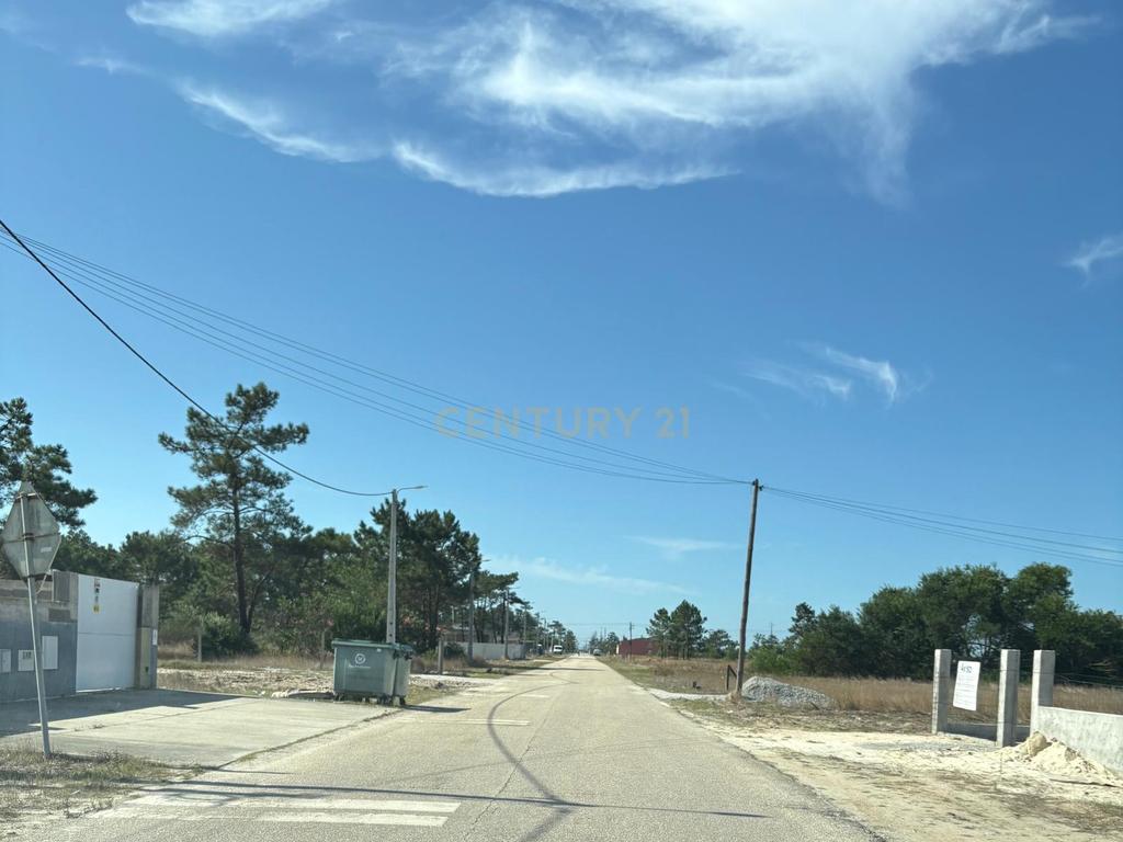 Excelente terreno para construção da sua moradia de sonho! - Image 2