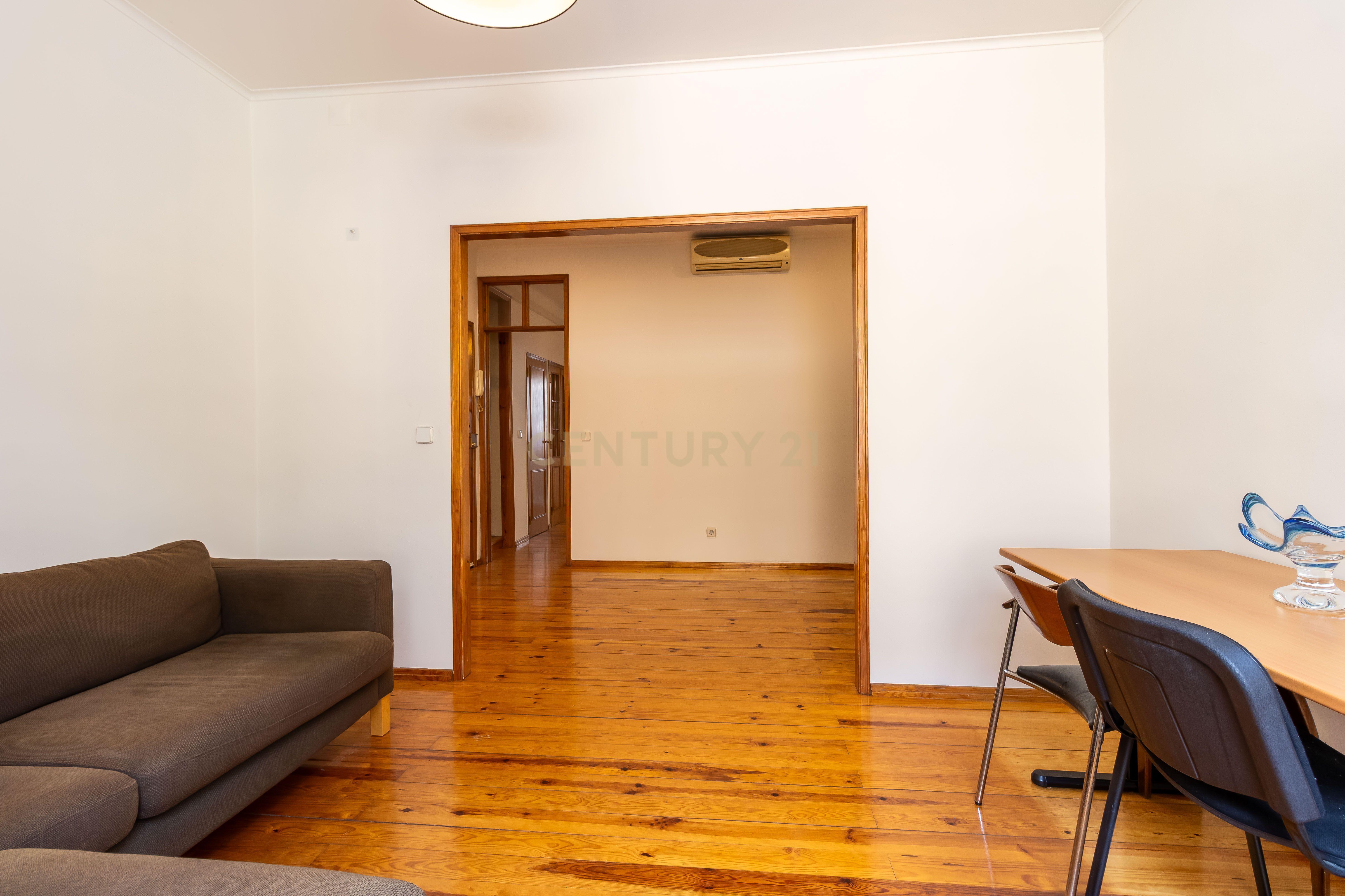 Fotografia 4 de Apartamento na Rua Fradesso da Silveira – Alcântara, Lisboa