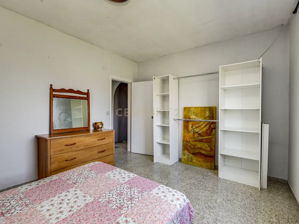 Moradia com Terreno Amplo e Vista Mar na Carvoeira - Image 18