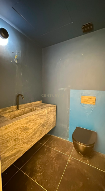 Loja Renovada para arrendar - Santo António, Lisboa - Image 11