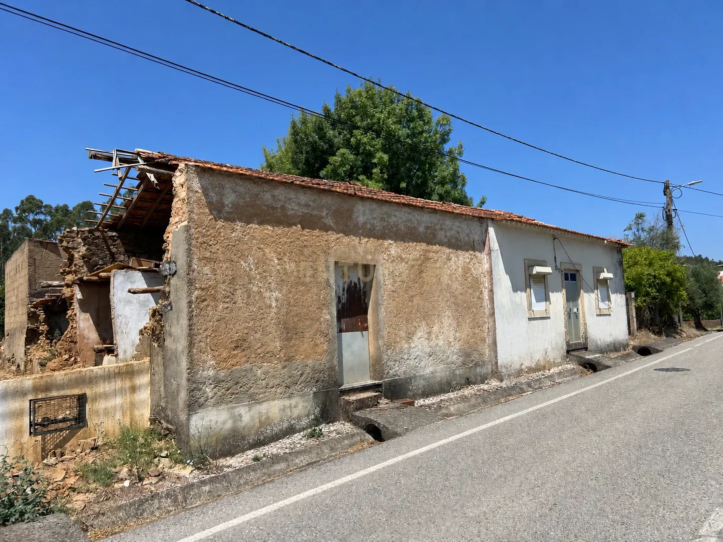 Fotografia 5 de Casa para Recuperação em Serra e Junceira, Tomar