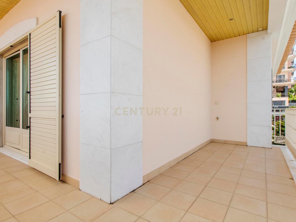 Exclusiva Moradia de Luxo em Alfragide - Image 36
