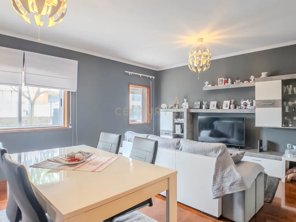 Apartamento T3 na Póvoa de Varzim - Image 1