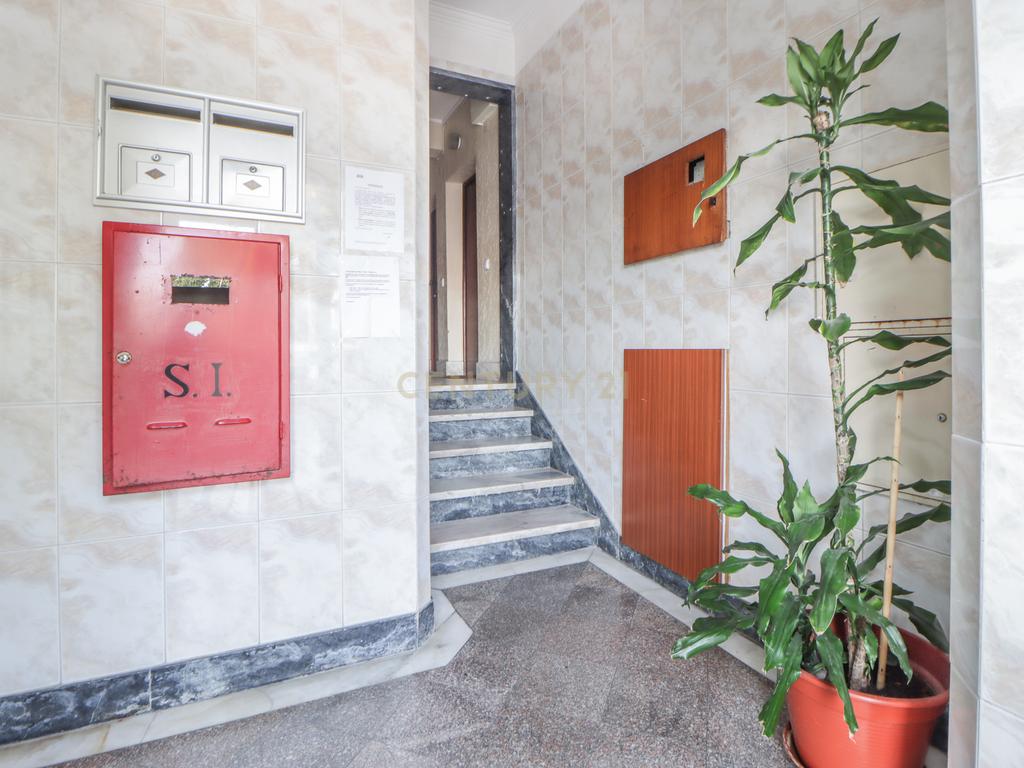 Apartamento T1 em  Farinheiras - Aldeia de Paio Pires - Seixal - Image 10