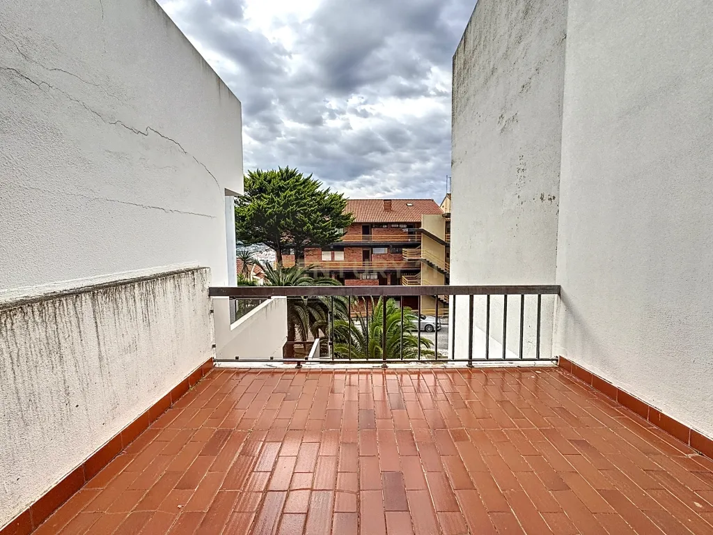 Apartamento T2 - Arrendamento - Bem localizado na Nazaré - Image 18