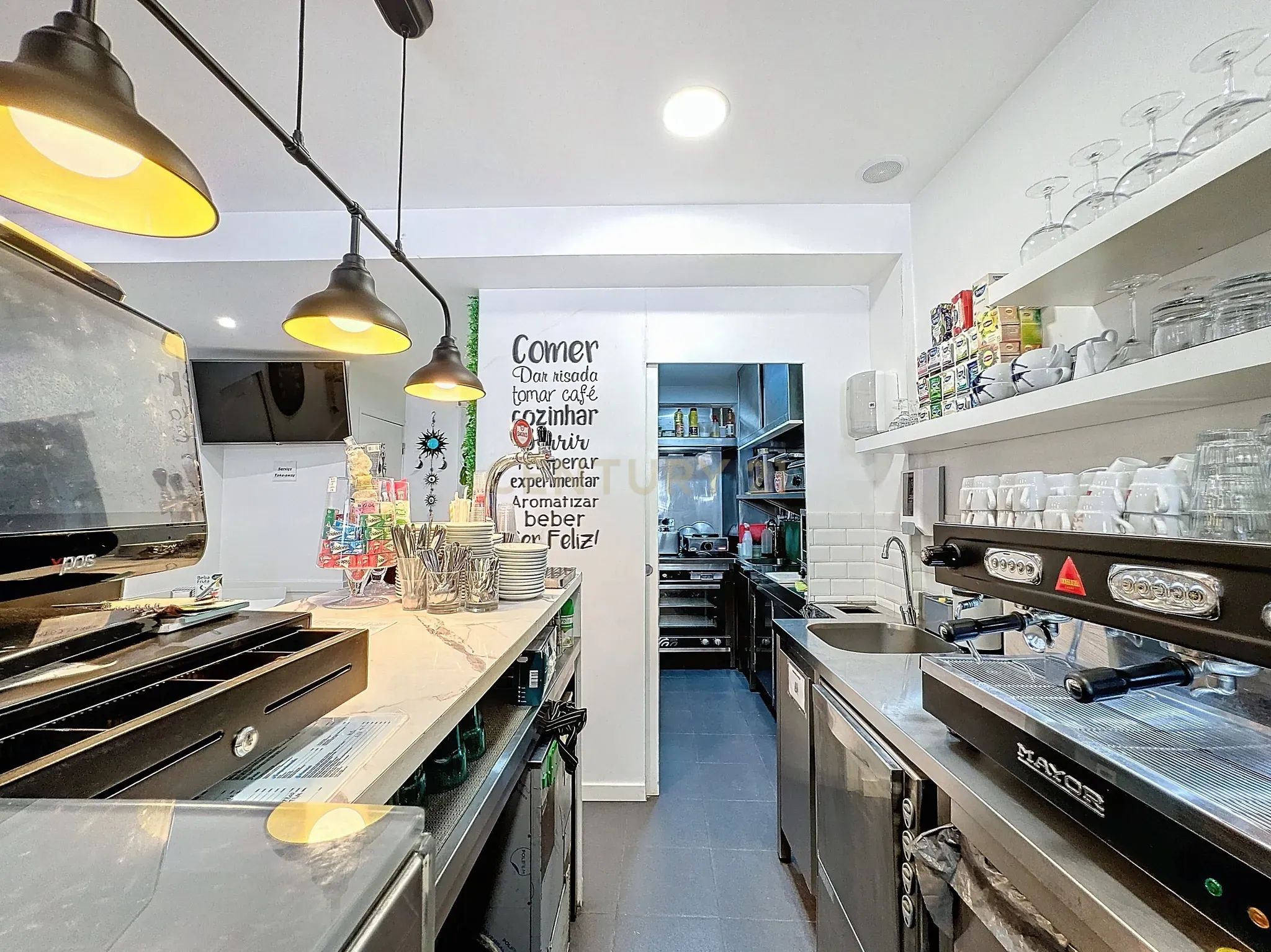 TRESPASSE - SNACK BAR - CAFÉ - PRAÇA SOUSA OLIVEIRA - NAZARÉ - Image 23