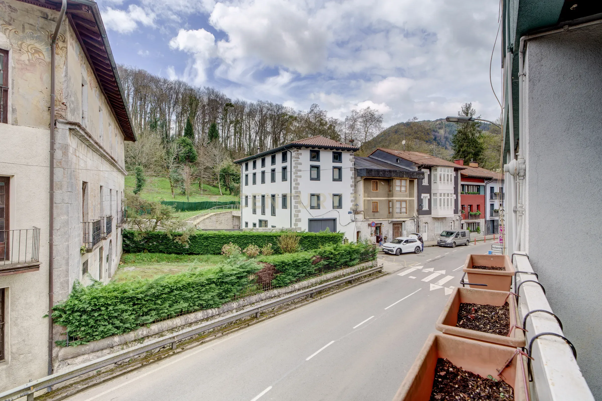  - Image 21