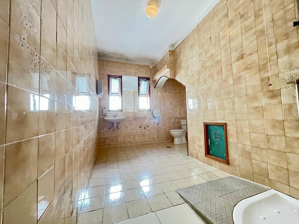 Moradia com 7 quartos em Fânzeres - Image 21