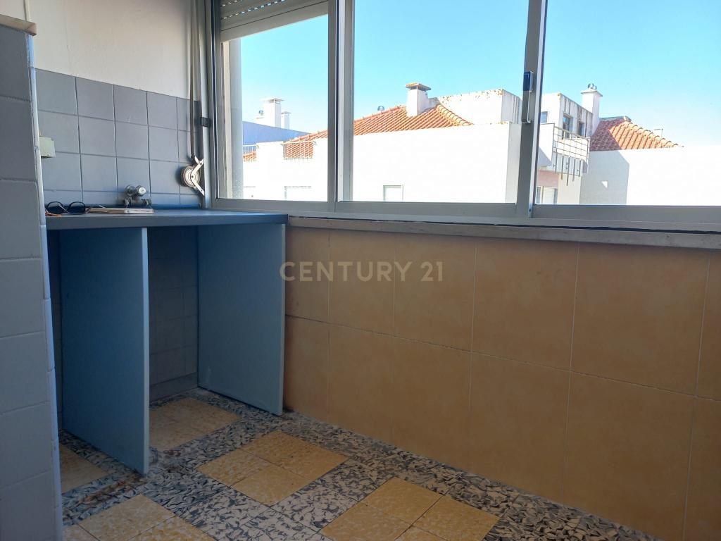 T2 em Alto do Seixalinho, Barreiro - Image 5