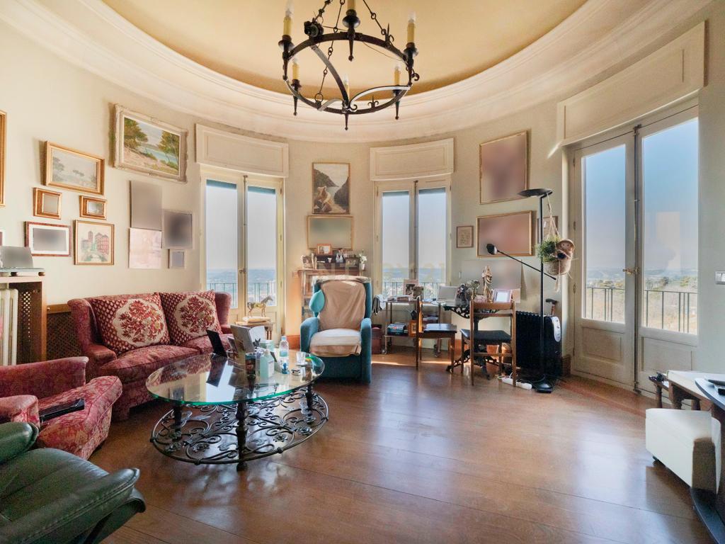 Luxuoso Apartamento T5 com Vista Panorâmica em Madrid - Image 2