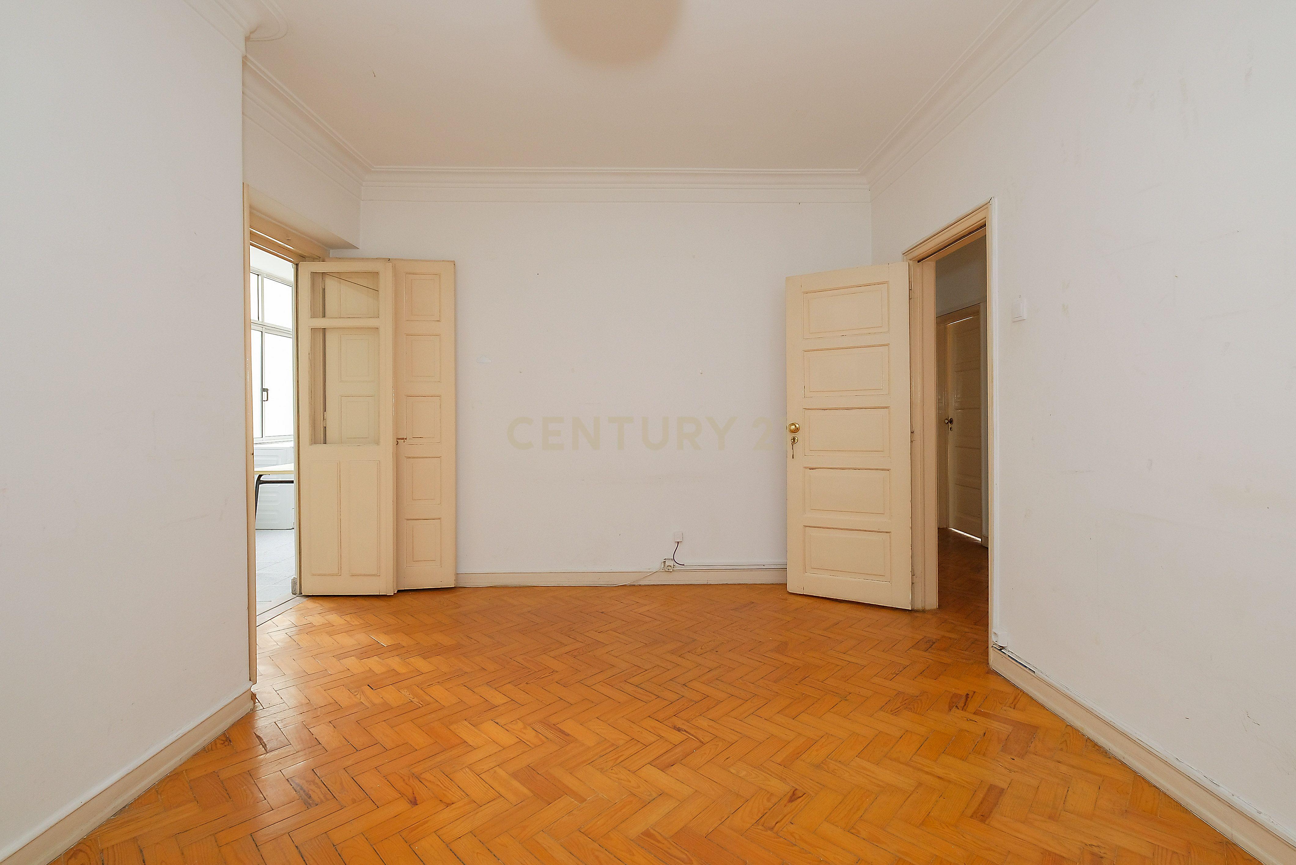 Fotografia 11 de Apartamento T5 com Vista Panorâmica em Alvalade, Lisboa