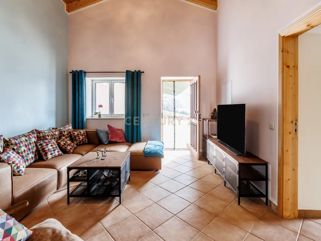Quinta encantadora com potencial de expansão perto de Albufeira - Image 7
