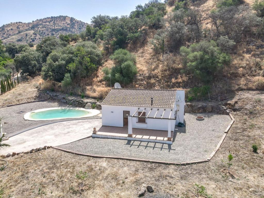Se vende casa de campo en Coín - Image 26