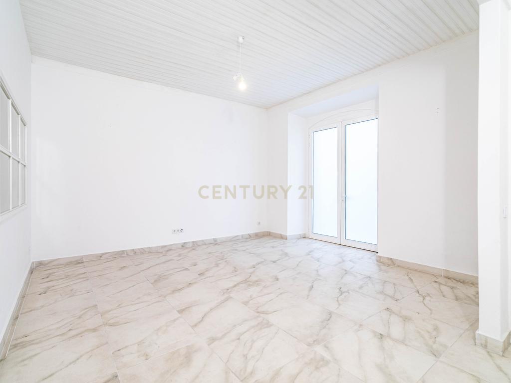 CASA PONTE VELHA – 2 CASAS TOTALMENTE RENOVADAS COM GRANDES JARDINS E VISTAS PANORÂMICAS - Image 38