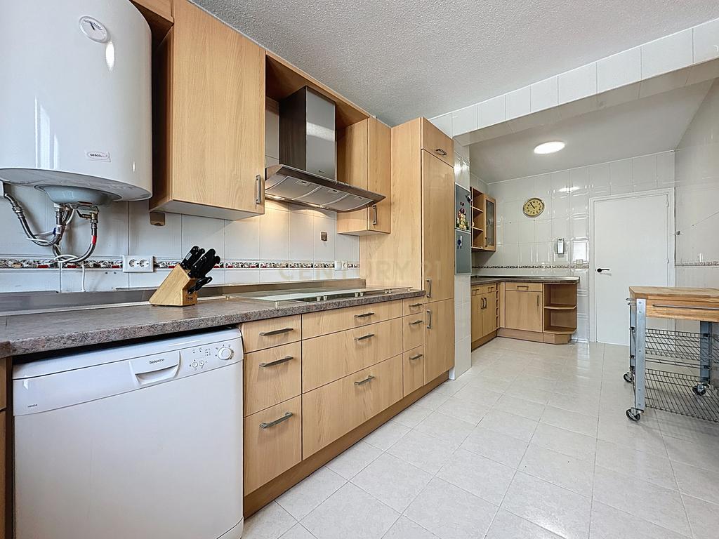  - Image 8
