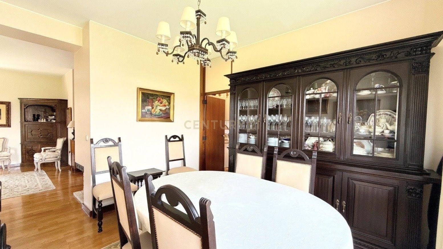 Fotografia 7 de Apartamento T4 com Vista Panorâmica em Lordelo do Ouro
