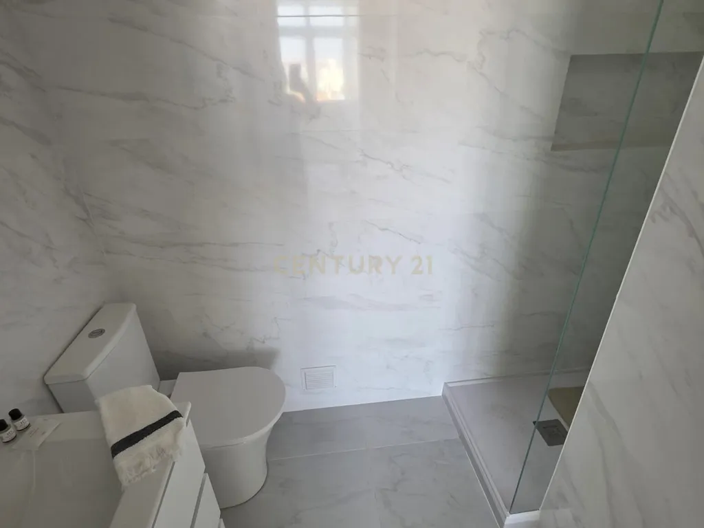 Apartamento T3 Novo em Benfica | varanda aberta | suite | 2 elevadores e 2 Anos de Garantia - Image 25