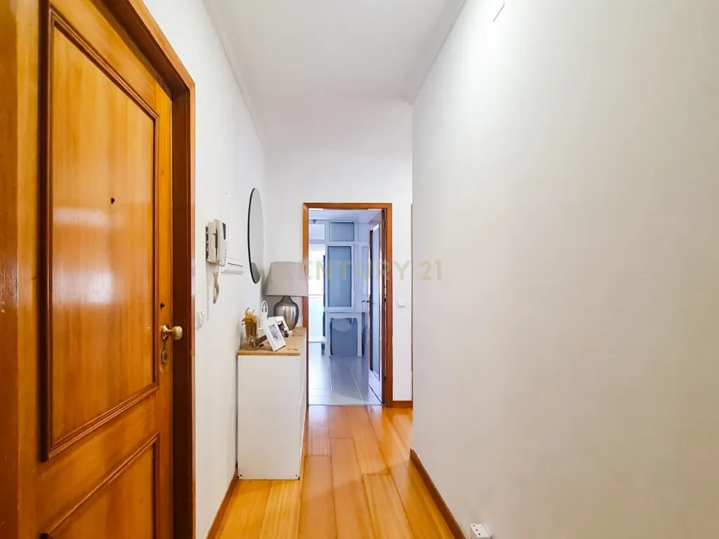 🏡 APARTAMENTO T3 C/ 4 VARANDAS JUNTO À ESCOLA SECUNDÁRIA DANIEL FARIA – BALTAR 📍📢 - Image 3