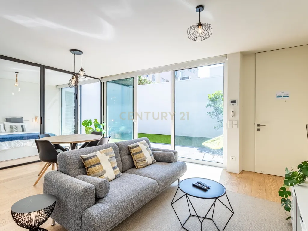 Luxuoso T1 Loft no Campo Grande, Lisboa - Image 1