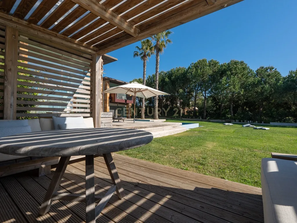 Moradia Exclusiva em Primeira Linha de Mar com Piscina Infinita / Tróia-Carvalhal - Image 68