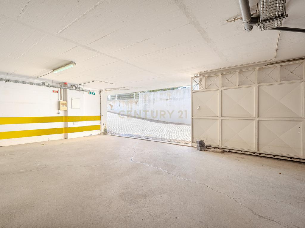 Moradia T2 com Garagem e Logradouro - Ferreiras, Albufeira - Image 36