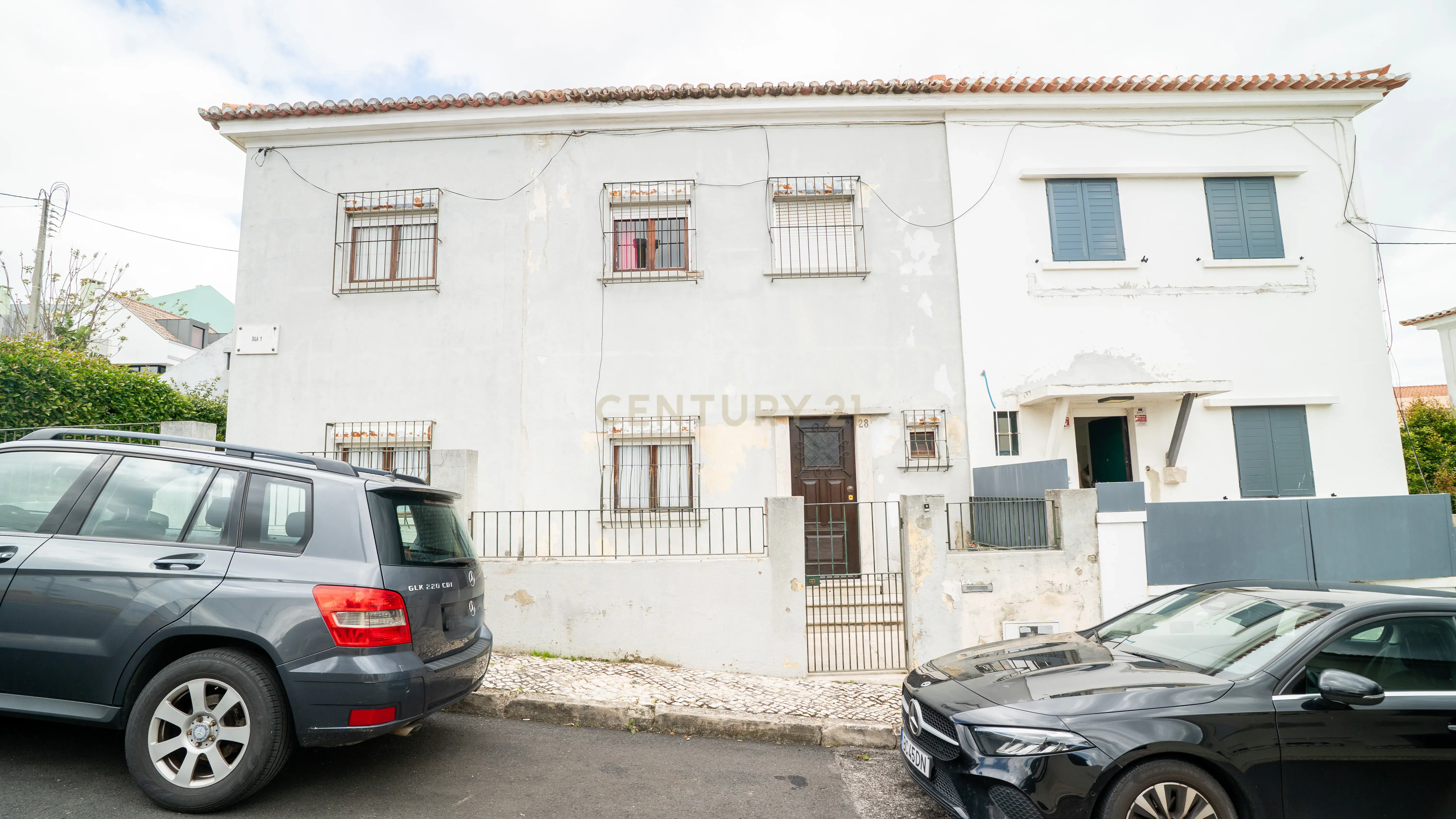 Moradia T6, na Rua 1 no Bairro de Belém, para modernizar em lote com 290m² - Image 3