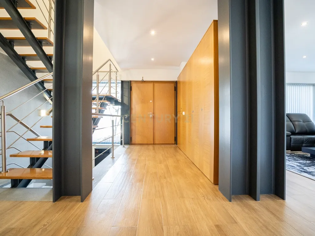 Moradia Contemporânea T4 em Santo António da Charneca - Barreiro - Image 38