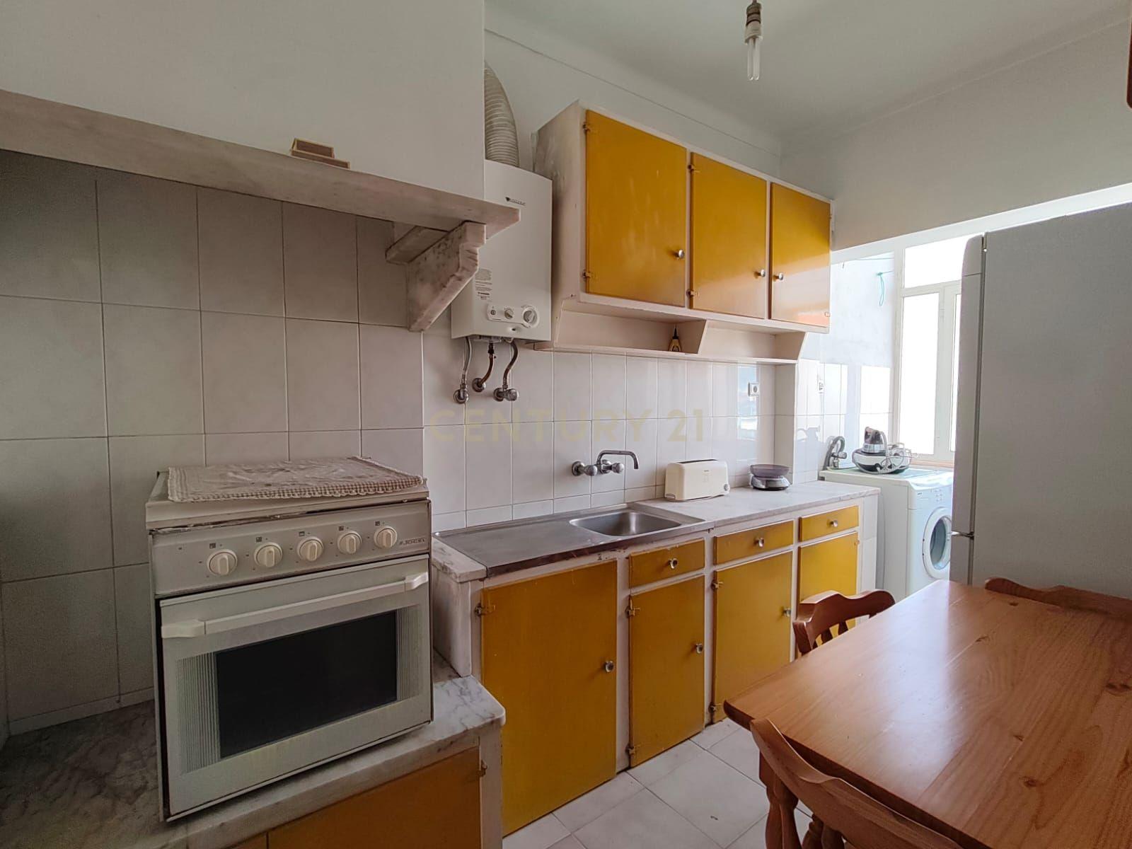 Fotografia 5 de Apartamento T2+1 Duplex na Cruz de Pau - Oportunidade Única!