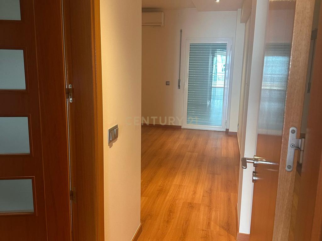 Apartamento T3 em Vialonga, com Garagem e Elevador - Image 20