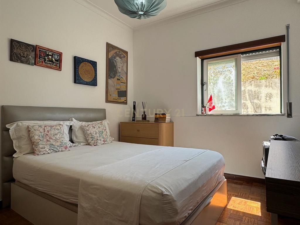 Apartamento T3 em Coimbra com Luz Natural e Acessibilidade - Image 8