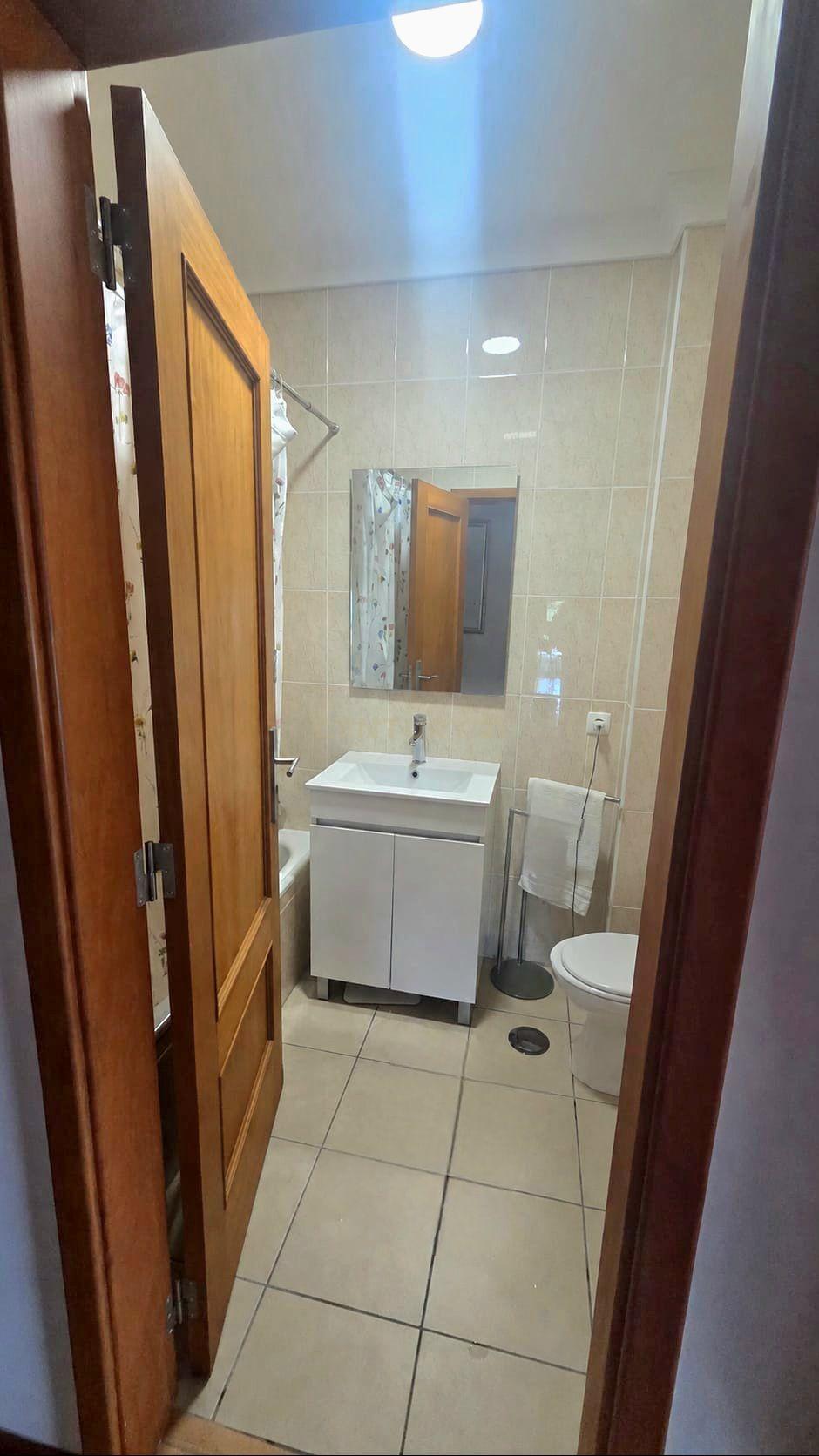 Fotografia 9 de 🏡 T2 com Suíte, Varandas e Garagem com Carregamento para Veículo Elétrico