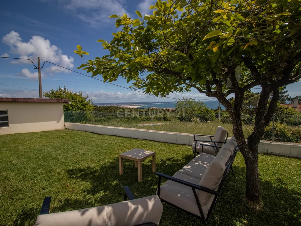Moradia T4 com Vista Mar e Cidade - Image 76